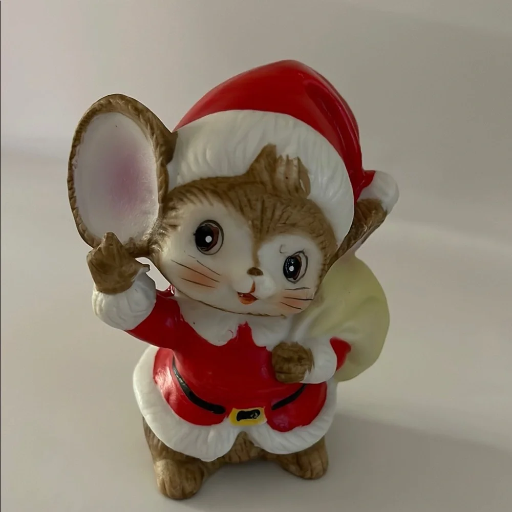 Homco, Porcelain Christmas Santa Claus Mouse Figurine Holding Bag of Toys #5405